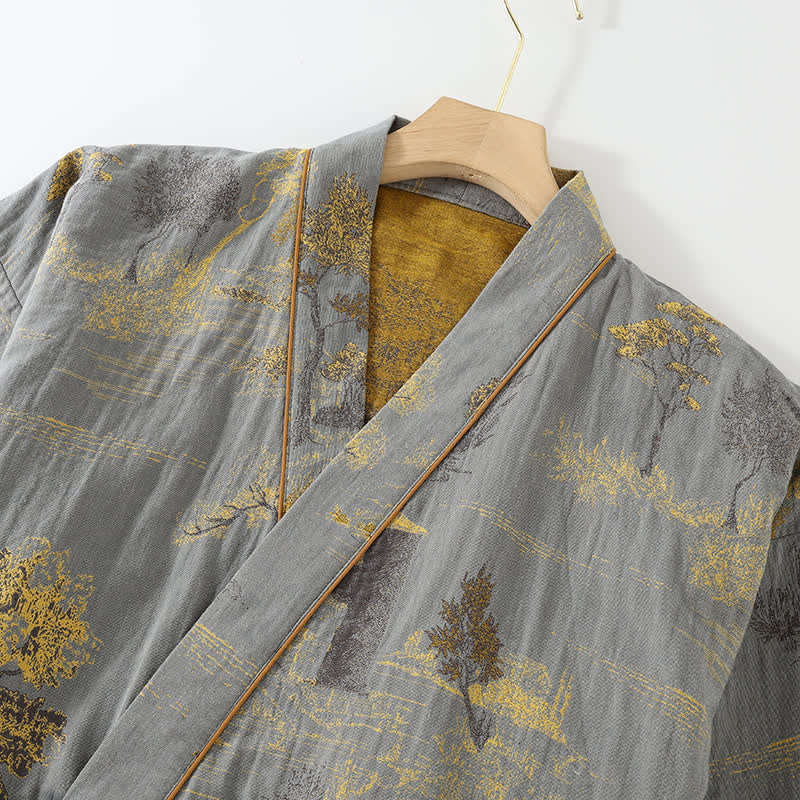 Detalje af kimono-toppe i bomuld med naturprint