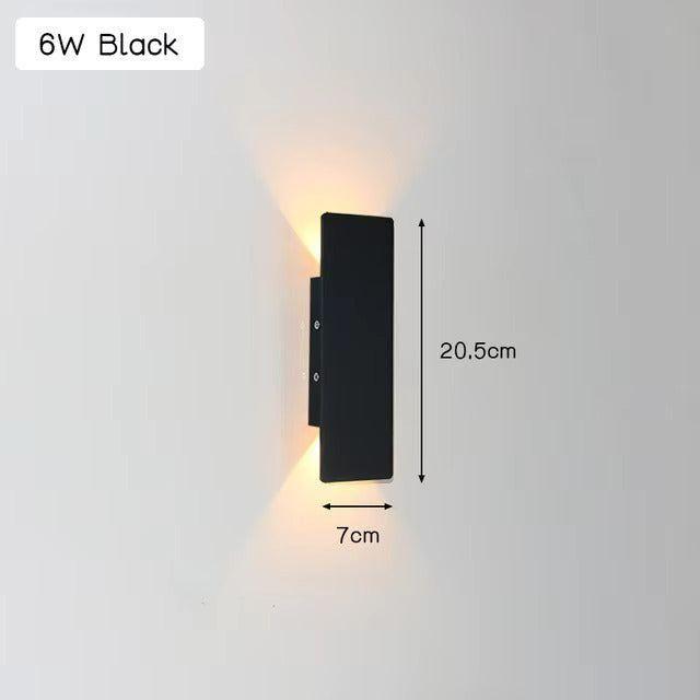 Elegant Weatherproof LED Wall Light for Outdoor Spaces