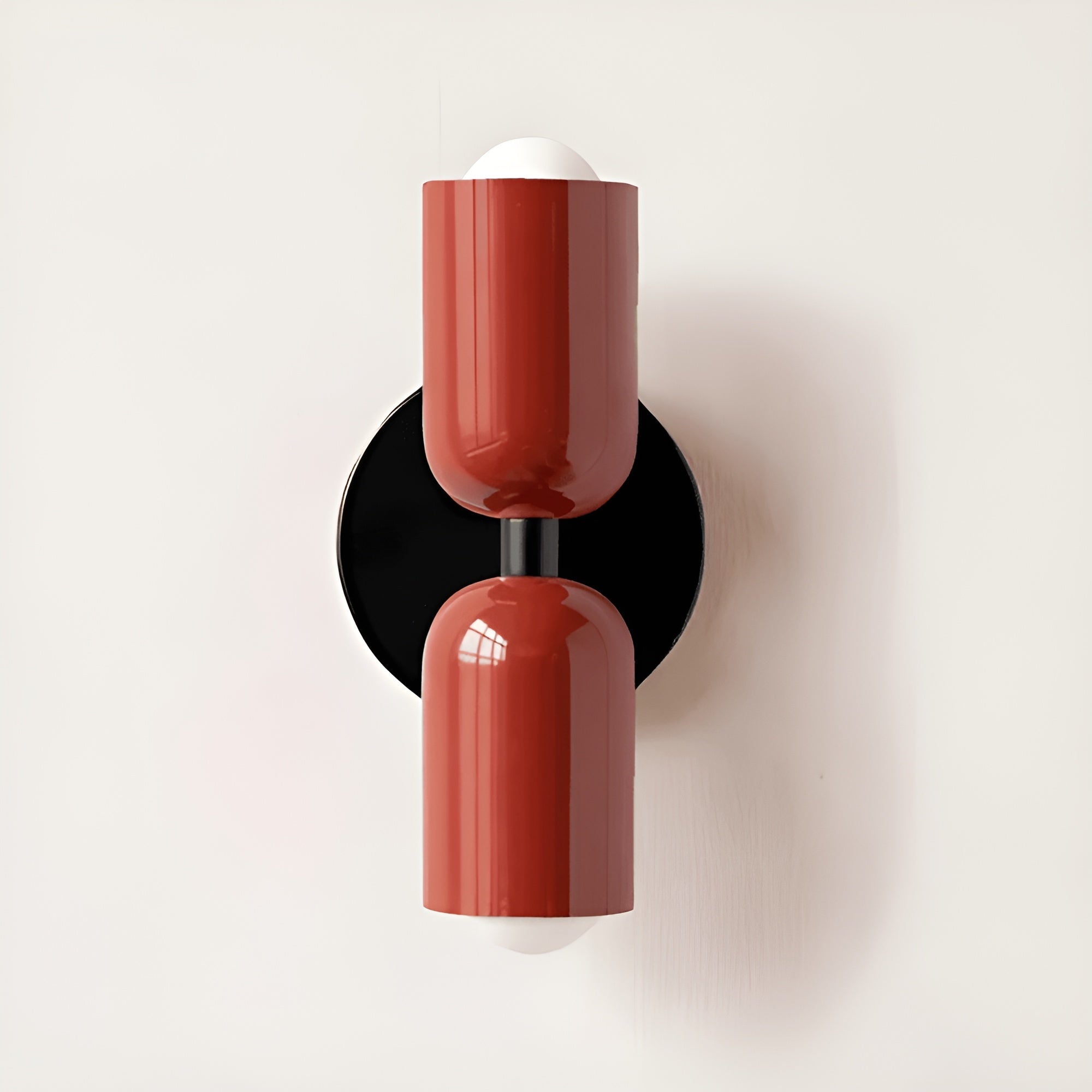 Strømvik – Elegant Colourful Wall Lamp for Stylish Homes