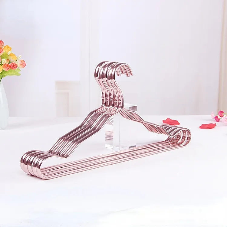 Elegant Metal Tøjbøjler – Holdbare Opbevaringsløsninger til Garderobe | 5 Stk. i Høj Kvalitet 10