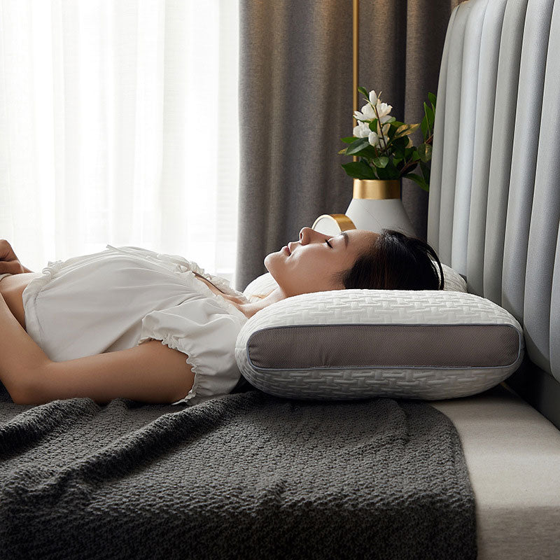 Ergonomisk Hybrid Nakke- og Skulderpude – Optimal Komfort til Ryg- og Sidesovende med Åndbart Materiale 4
