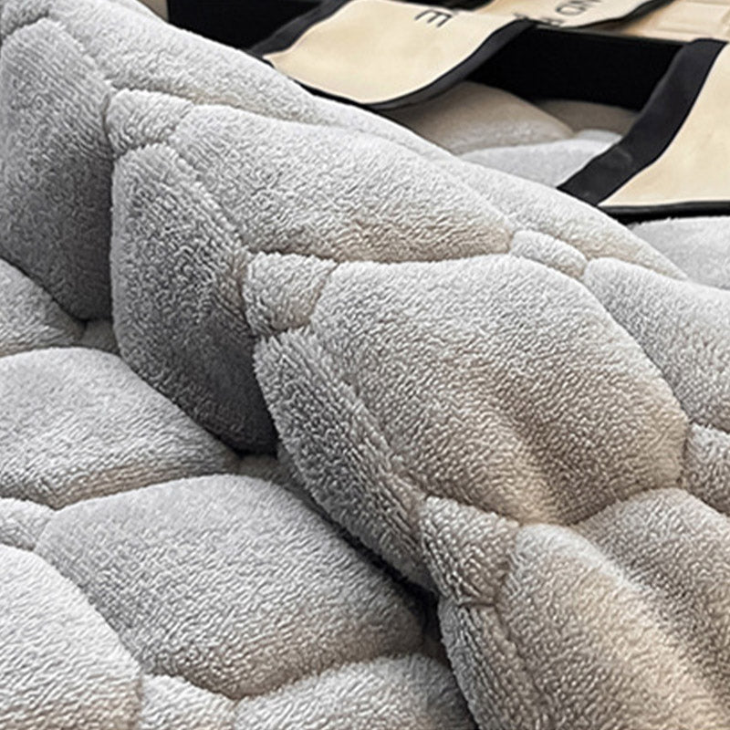 Fluffy Tæppe af Højkvalitets Materiale – Moderne Design til Hygge og Komfort i Dit Hjem 5