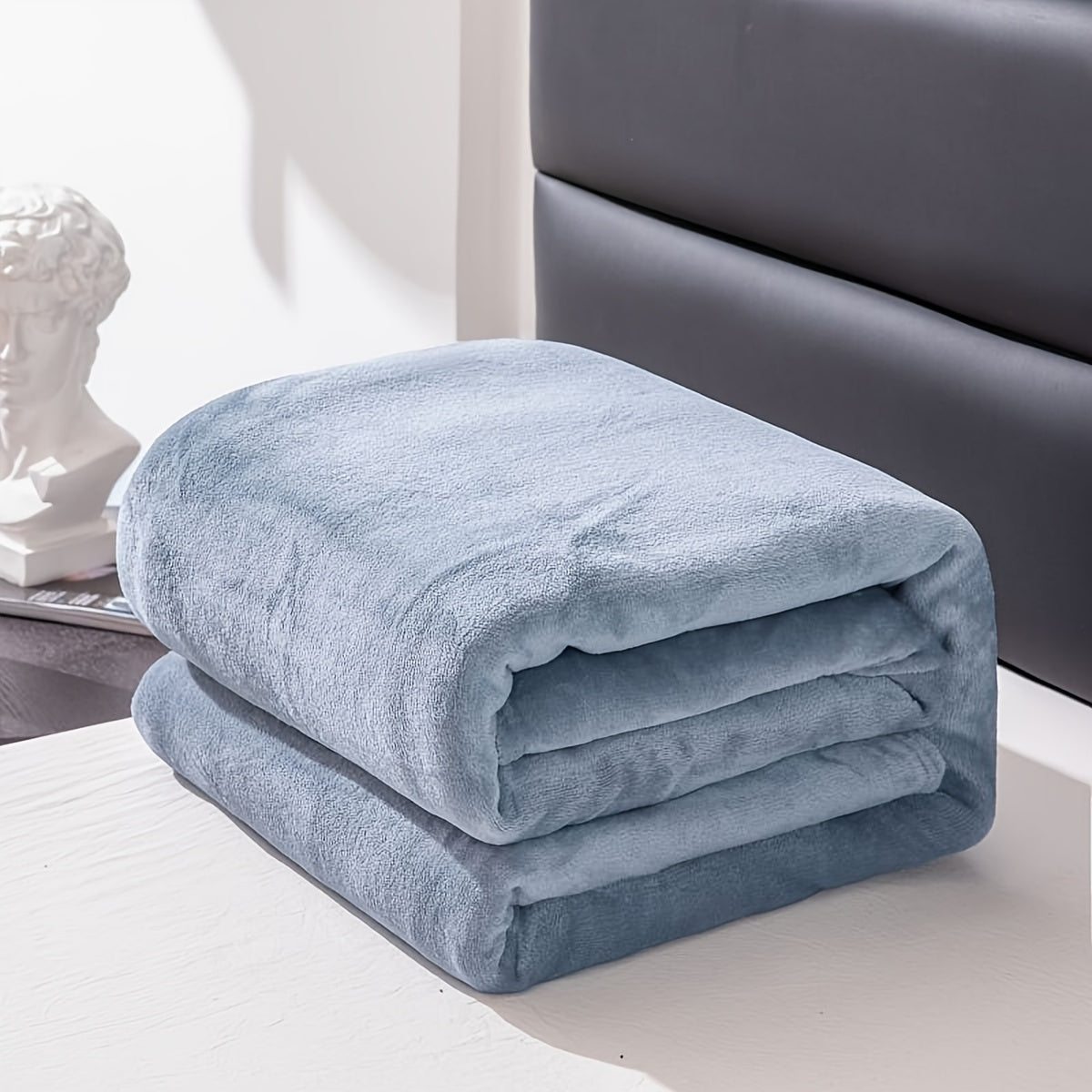 Fluffy Tæppe i Blødt Polyester – Komfortabelt og Alsidigt Tæppe til Sofa og Seng, Perfekt til Alle Sæsoner 17