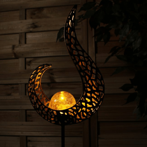 Solcelledrevet metallampe til udendørs brug – IP65 vejrbestandig