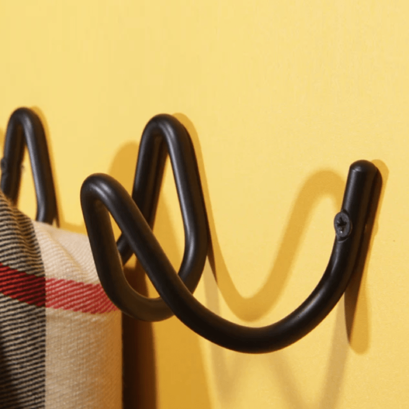 Metal Vægkrog – Minimalistisk Opbevaring til Jakker og Tasker | Elegant Design til Dit Hjem 4
