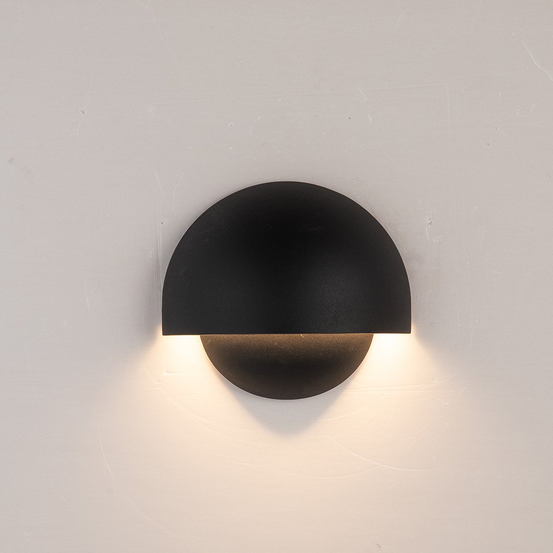 Moderne LED Facadelampe – Elegant Belysning i Rustfrit Stål til Indendørs og Udendørs Brug, Energibesparende Design 0