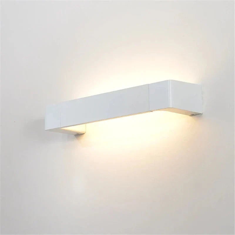 Moderne LED Væglampe – Elegant og Holdbar Belysning til Udendørs Brug | Vejrbestandig Aluminium Design 2