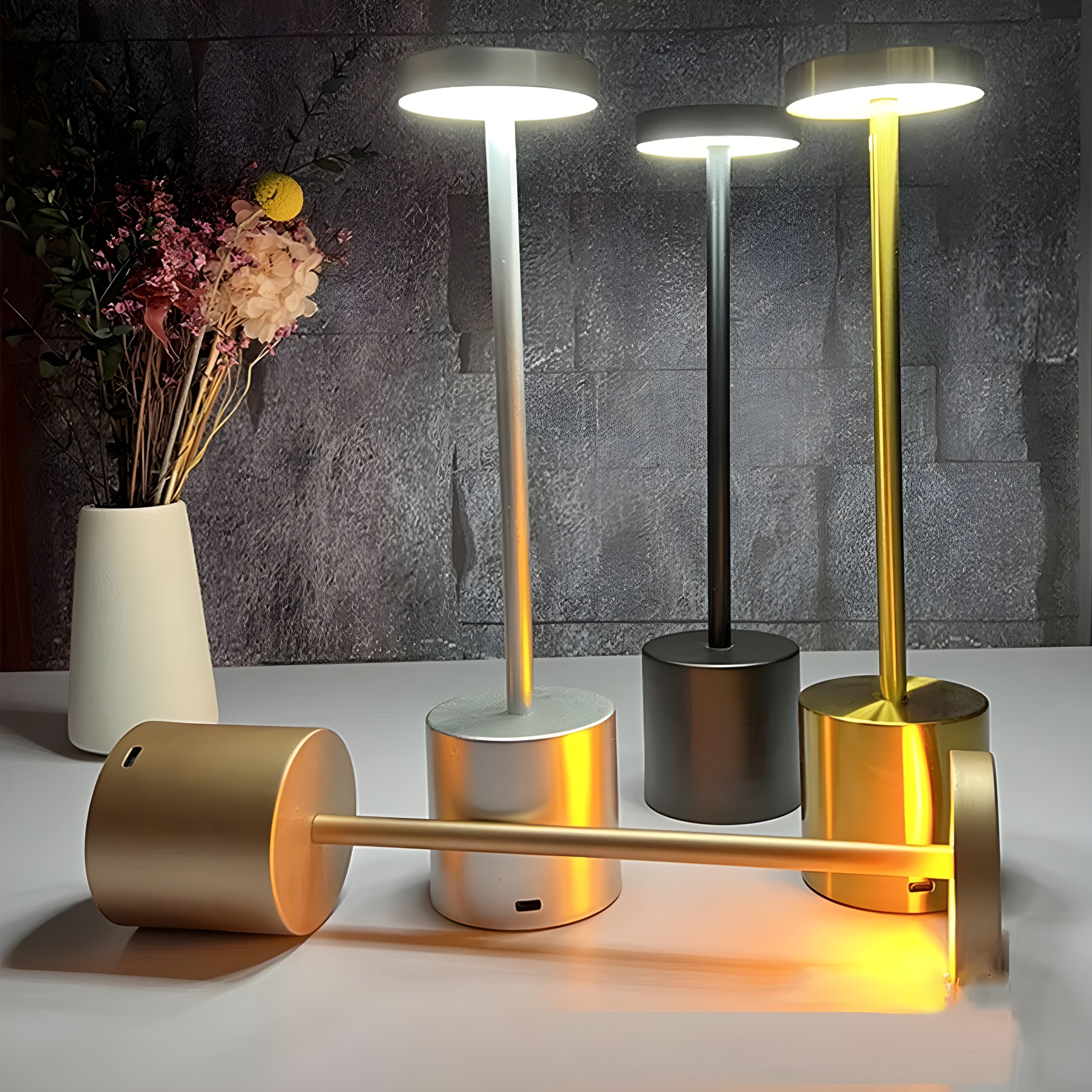 Elegant Wireless Table Lamp – Timeless Italian Design