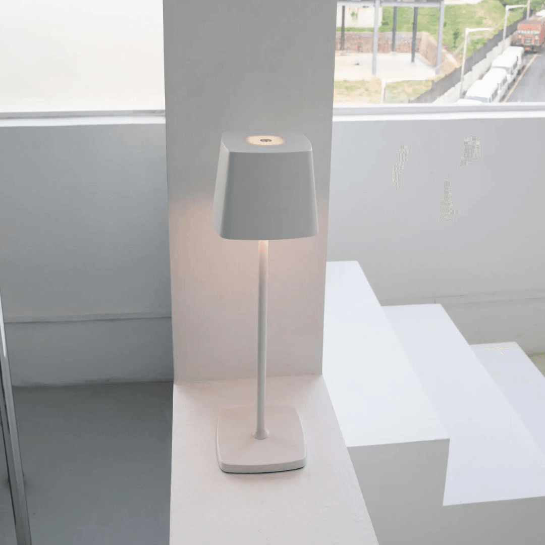 Trådløs Bordlampe – Elegant USB Genopladelig Lampe Uden Ledning til Indendørs og Udendørs Brug, 20 Timer Lys 4