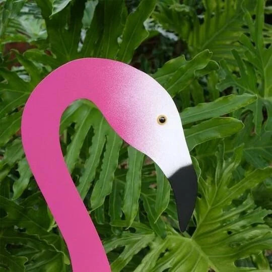TropiGo Udendørs Flamingo Havepynt – Vejrbestandig Kinetisk Kunst til Livlig Atmosfære havepynt 7