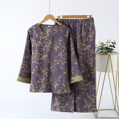 Loungewear sæt i grøn-grå bomuld med jacquard mønster – forfra