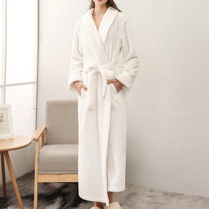 Elegant fleece badekåbe med dyb lommer