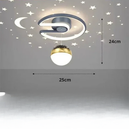 LED-loftlampe med stjernehimmel – set fra siden med påbygningsmontering