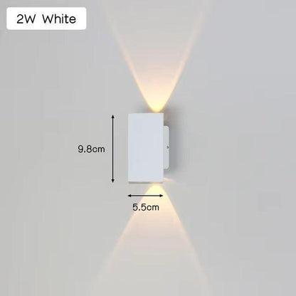 Elegant Weatherproof LED Wall Light for Outdoor Spaces