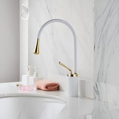 360° Roterende Vandhane i Metal – Elegant og Alsidig til Køkken og Badeværelse med Nem Installation 10