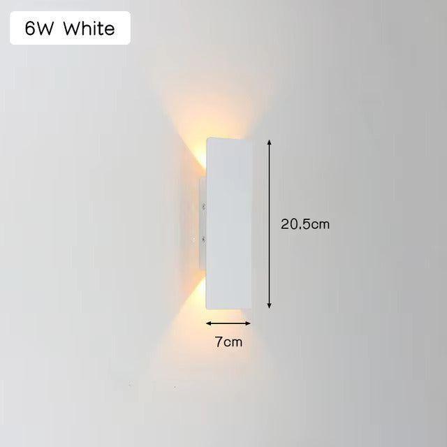 Elegant Weather-Resistant LED Wall Light for Outdoor Spaces