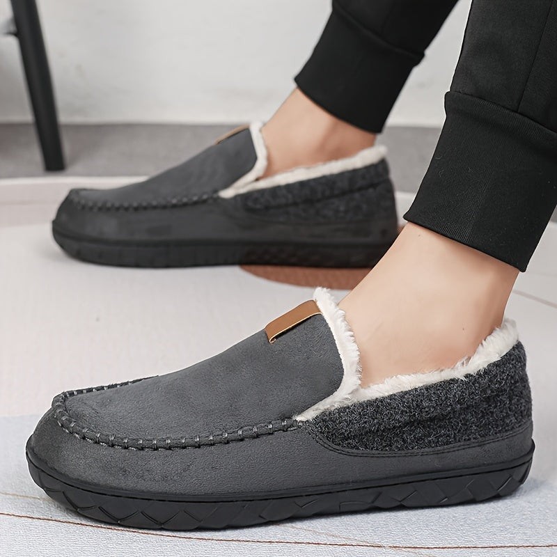 Detalje af slip-on åbning på hjemmesko med fåreskindsfoder