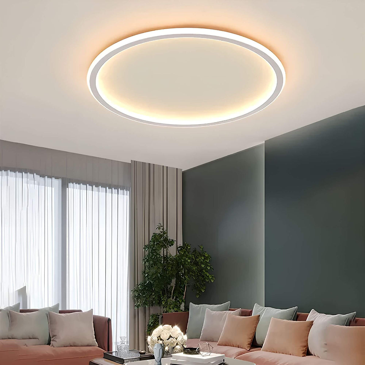 LED loftlampe i hvid finish monteret i loft
