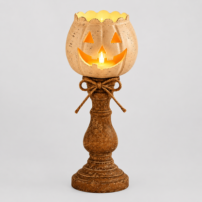 Stor Halloween LED-græskar dekoration, 18 cm høj, med udskåret ansigt og rustik base