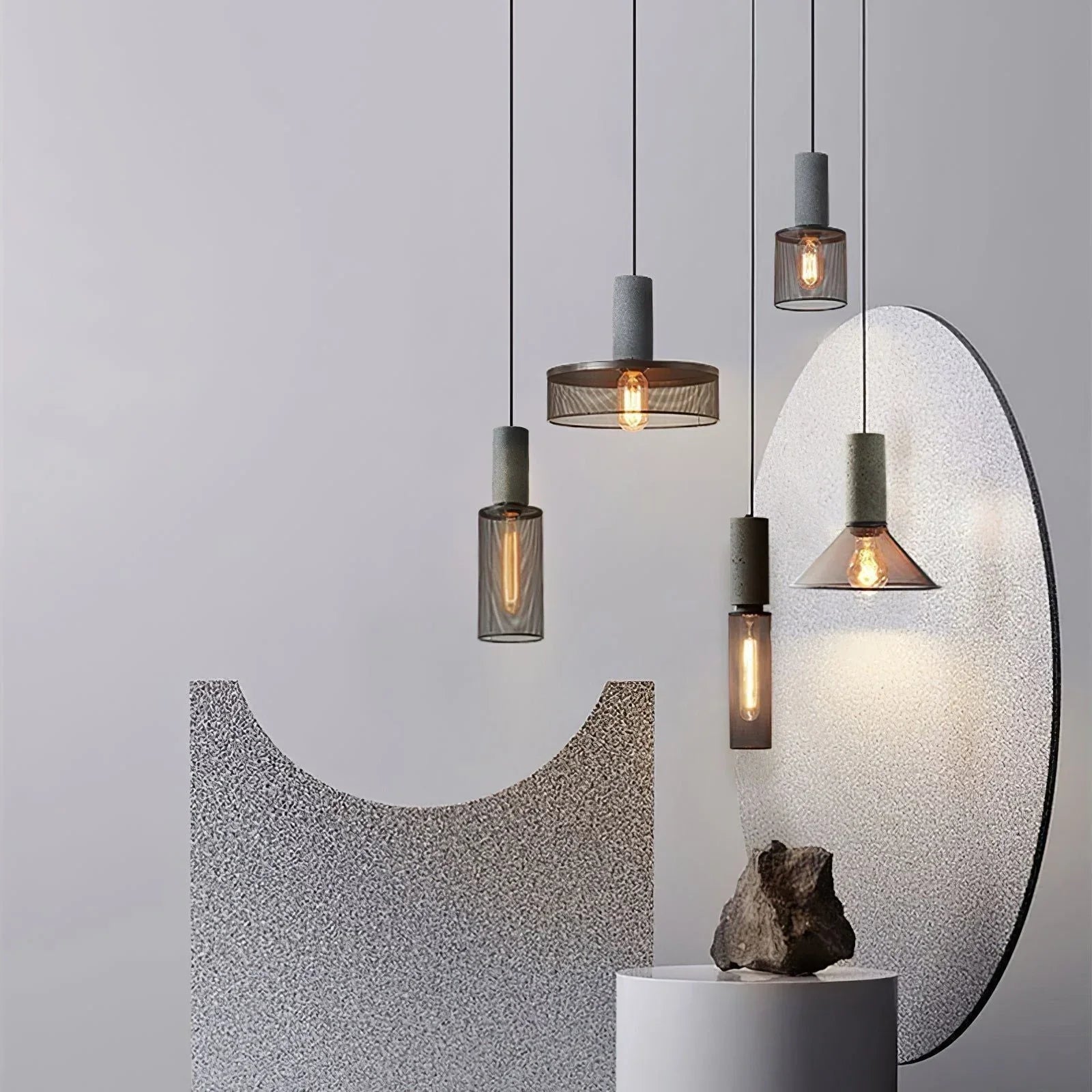 Akselund Pendellampe – Nordisk Vintage Loftlampe i Cement og Metal - Lioren