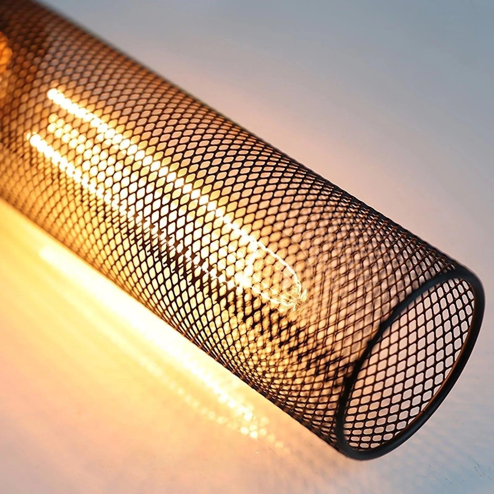 Akselund Pendellampe – Nordisk Vintage Loftlampe i Cement og Metal - Lioren