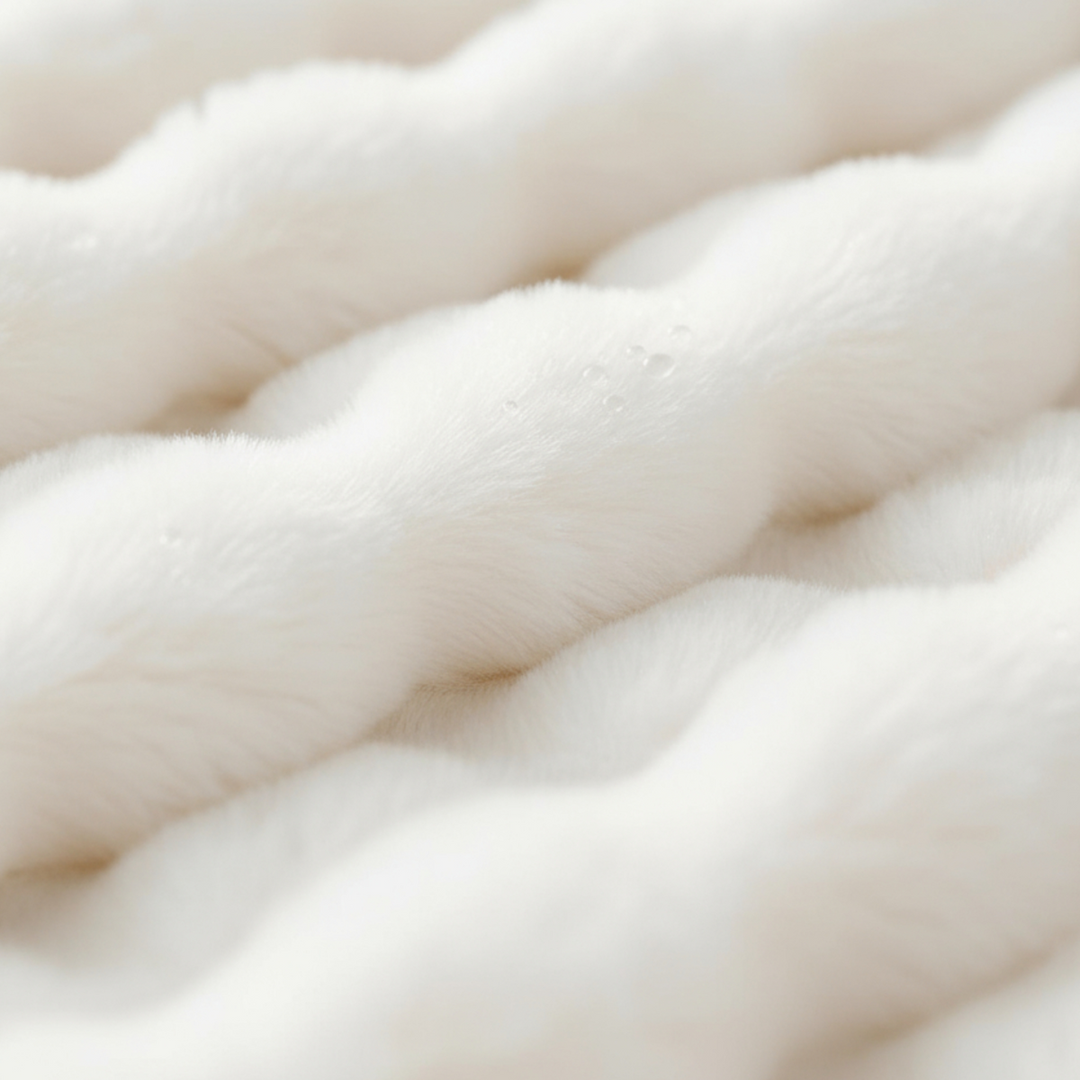 Blødt fleece plaid i neutral farve – set forfra