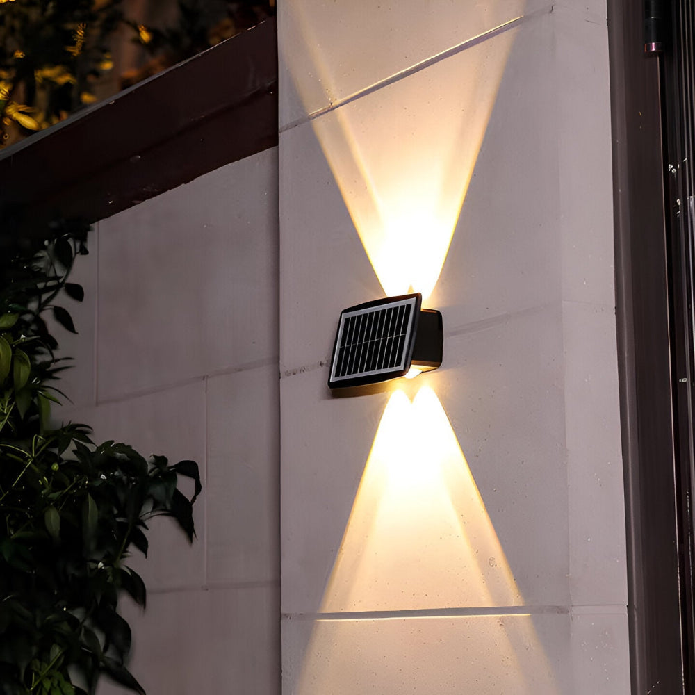 Dazzle Udendørs LED Lampe – Vandtæt, Solcelledrevet Havebelysning til Hyggelig Atmosfære 0