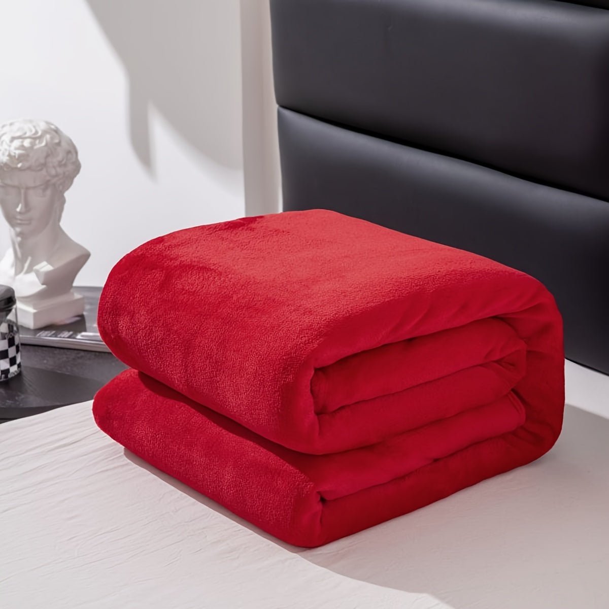 Fluffy Tæppe i Blødt Polyester – Komfortabelt og Alsidigt Tæppe til Sofa og Seng, Perfekt til Alle Sæsoner 0