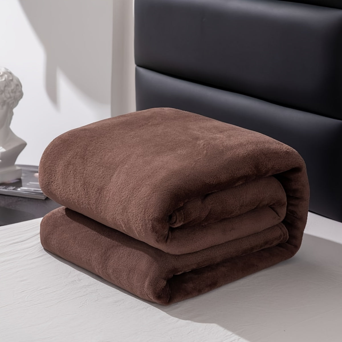 Fluffy Tæppe i Blødt Polyester – Komfortabelt og Alsidigt Tæppe til Sofa og Seng, Perfekt til Alle Sæsoner 10
