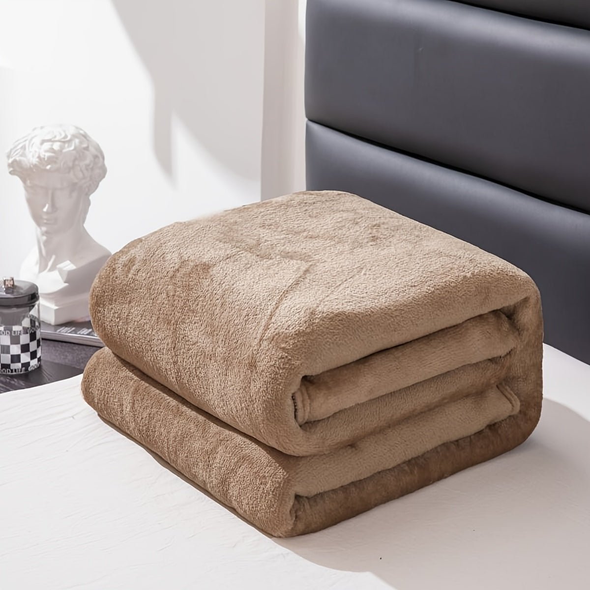 Fluffy Tæppe i Blødt Polyester – Komfortabelt og Alsidigt Tæppe til Sofa og Seng, Perfekt til Alle Sæsoner 21