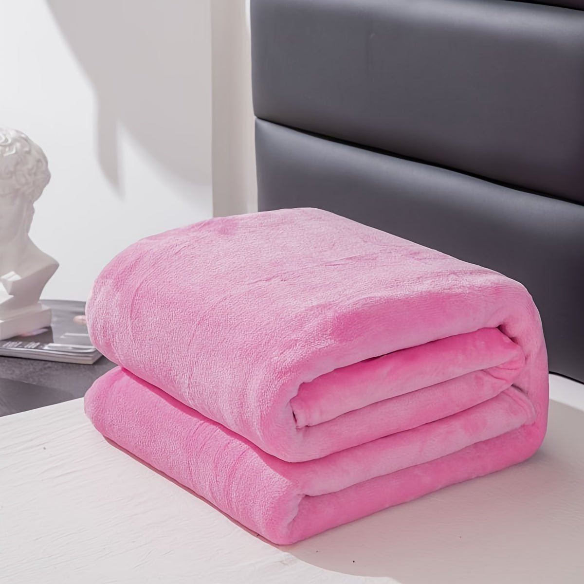 Fluffy Tæppe i Blødt Polyester – Komfortabelt og Alsidigt Tæppe til Sofa og Seng, Perfekt til Alle Sæsoner 8