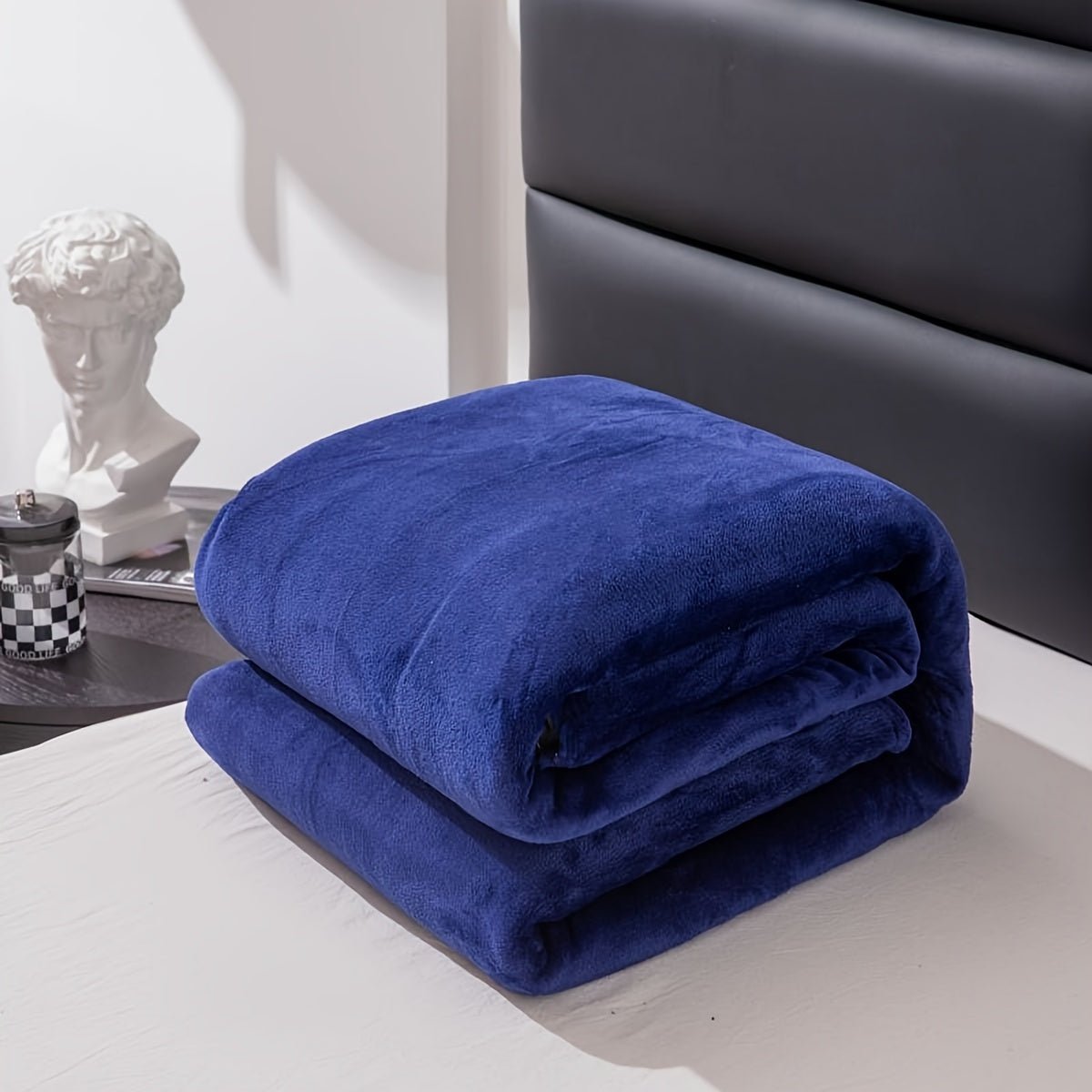 Fluffy Tæppe i Blødt Polyester – Komfortabelt og Alsidigt Tæppe til Sofa og Seng, Perfekt til Alle Sæsoner 9