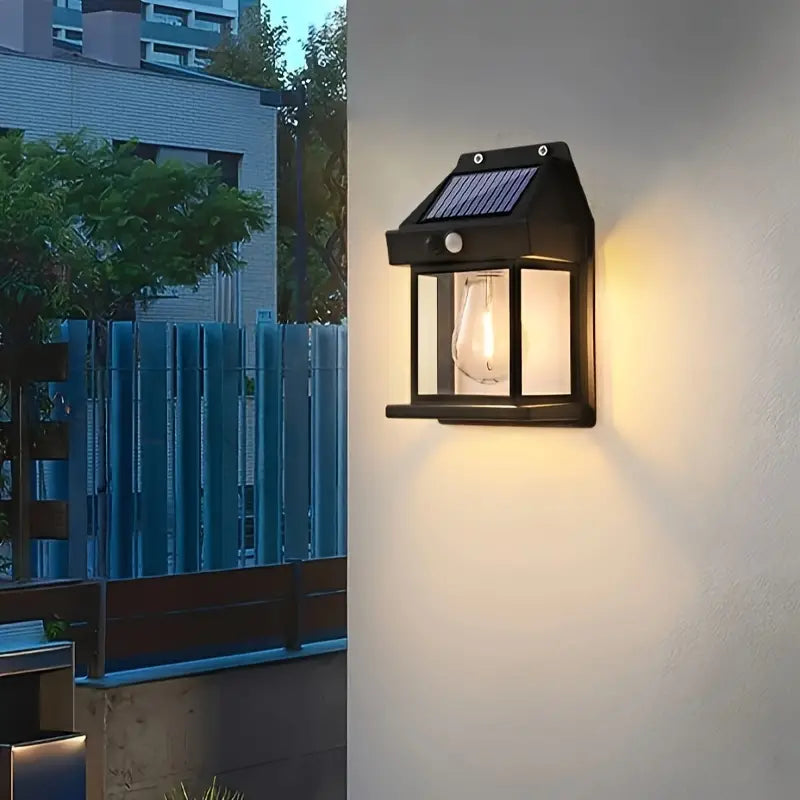 LED-væglampe med 120° bevægelsesdetektor til haven