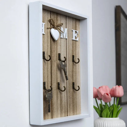 Håndlavet Nøgleholder i Massivt Træ – Elegant Design til Organisering og Dekoration i Dit Hjem 1