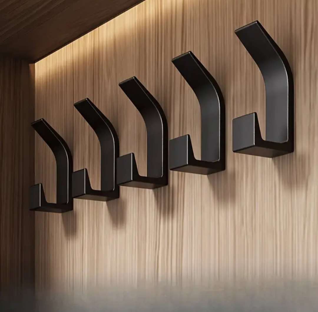 Knagerække Sæt – 5 Slagfrie Krog i Plast til Pladsbesparende Opbevaring i Moderne Design 0