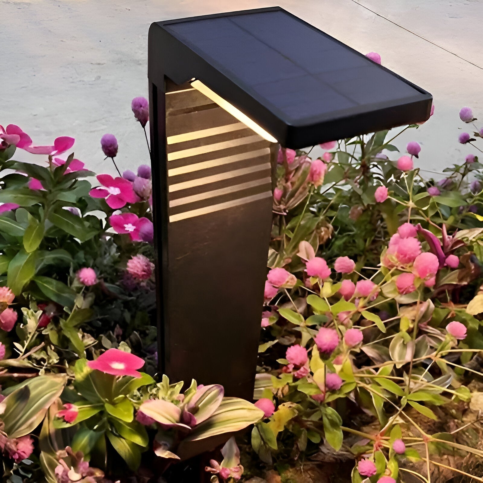 Eco-Friendly Solar LED Garden Light - Weatherproof Elegance
