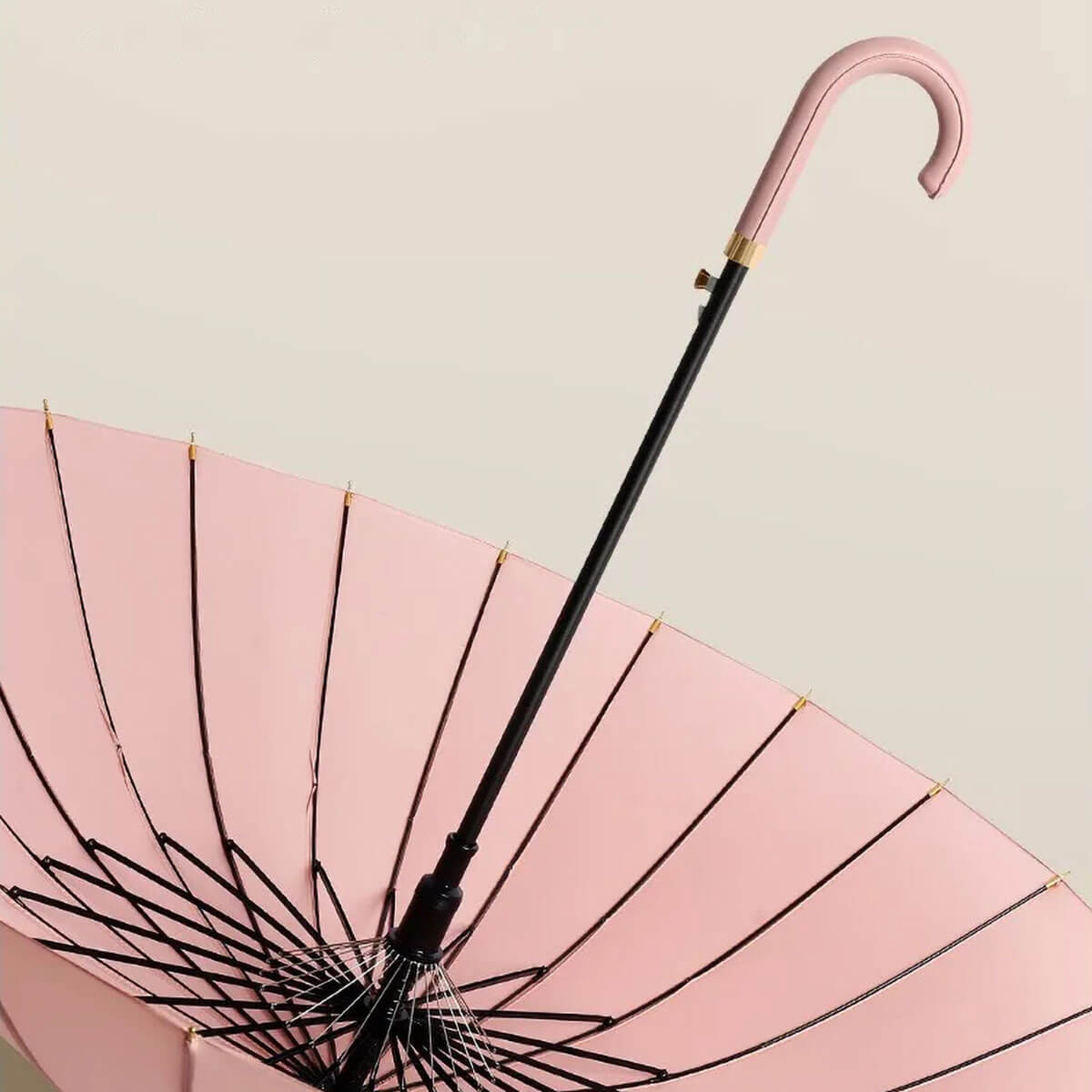 Dame paraply med læderhåndtag i stilfuldt design