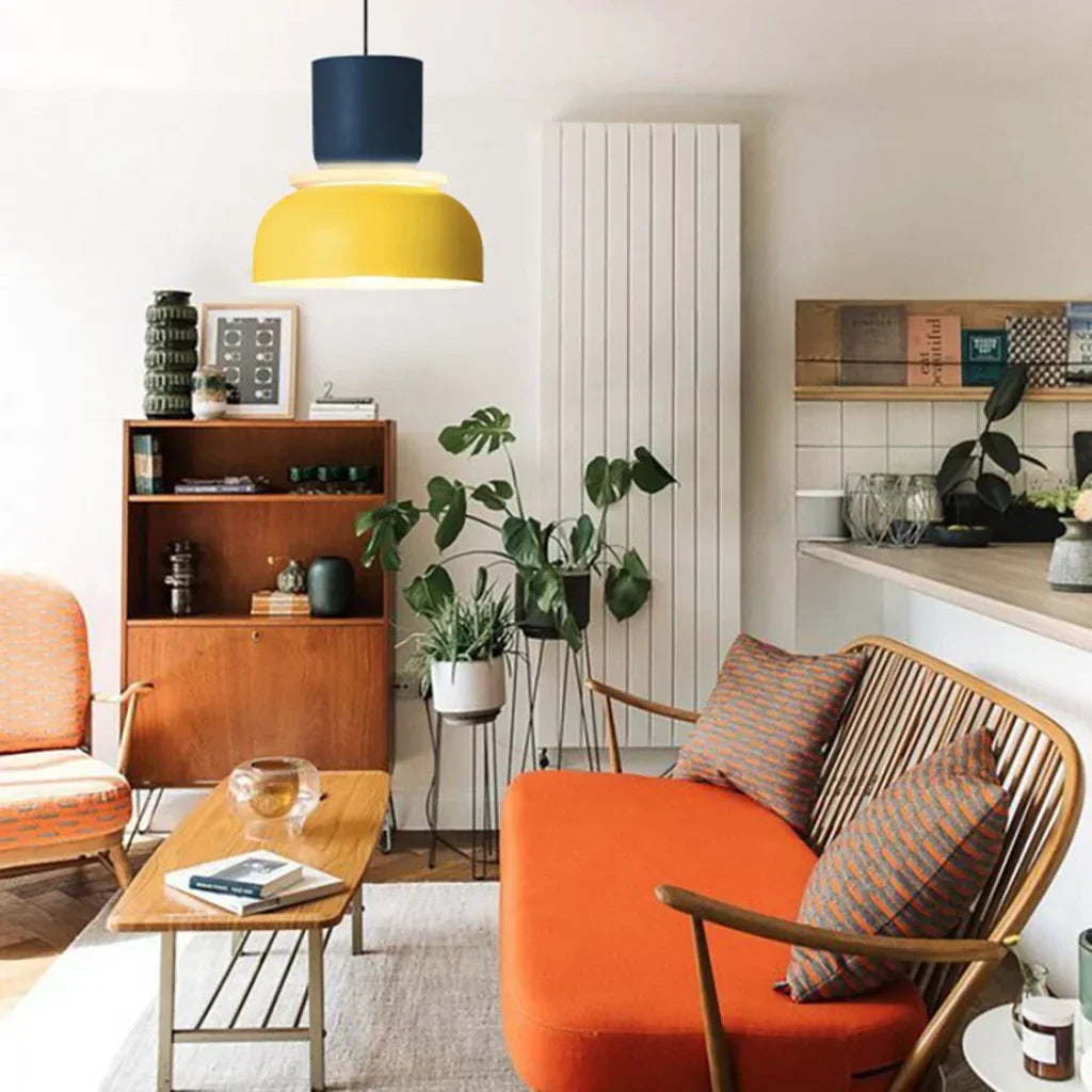 Loftlampe med farveaccenter – produktfoto vinkel 1