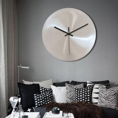 Minimalistisk Vægur i Rustfrit Stål – Elegant, Lydløs Tidsmåler til Moderne Hjem 1