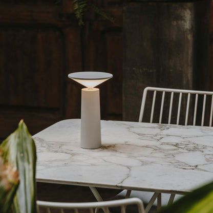 Moderne Bordlampe i Aluminium – Dæmpbar og 360° Drejelig til Indendørs Brug | Minimalistisk Design 8