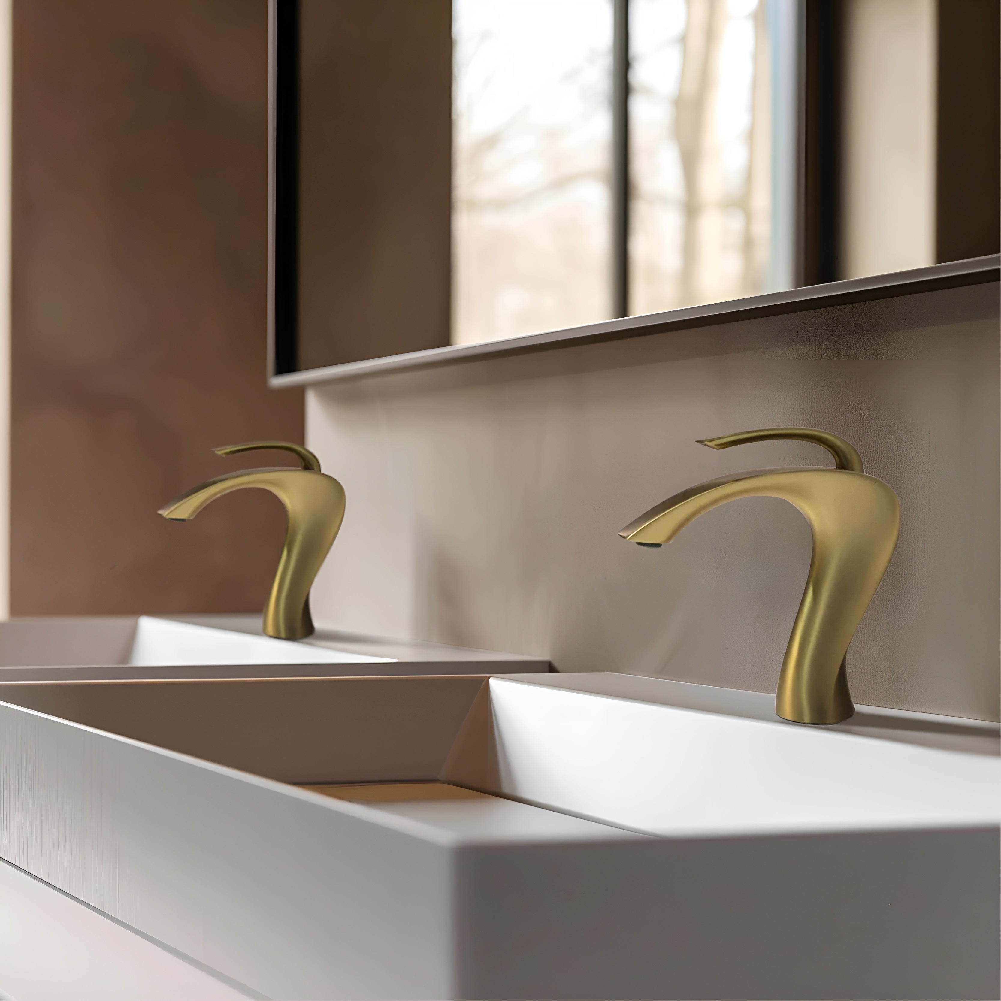 Moderne Håndvaskarmatur i Messing – Elegant Design med Keramisk Patron til Præcis Vandkontrol 3