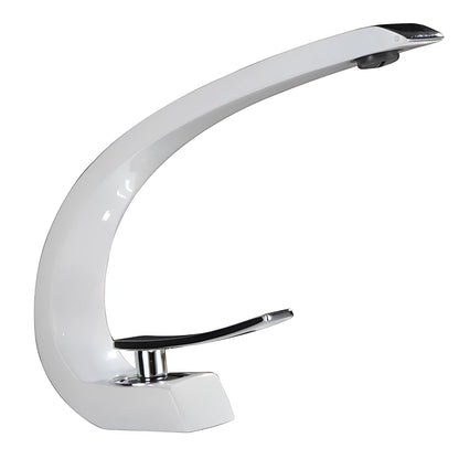 Moderne Håndvaskarmatur i Messing – Elegant og Pladsbesparende Design til Badeværelset | Ergonomisk Betjening 5