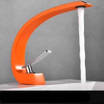 Moderne Håndvaskarmatur i Messing – Elegant og Pladsbesparende Design til Badeværelset | Ergonomisk Betjening 6