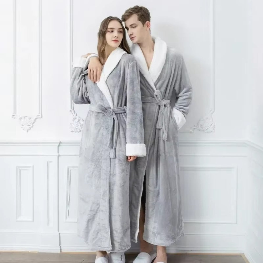 Luksus fleece badekåbe med kontrastdetaljer