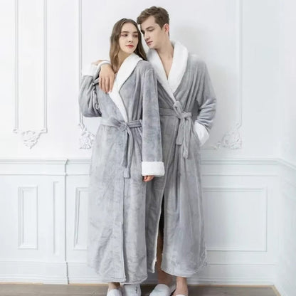 Luksus fleece badekåbe med kontrastdetaljer