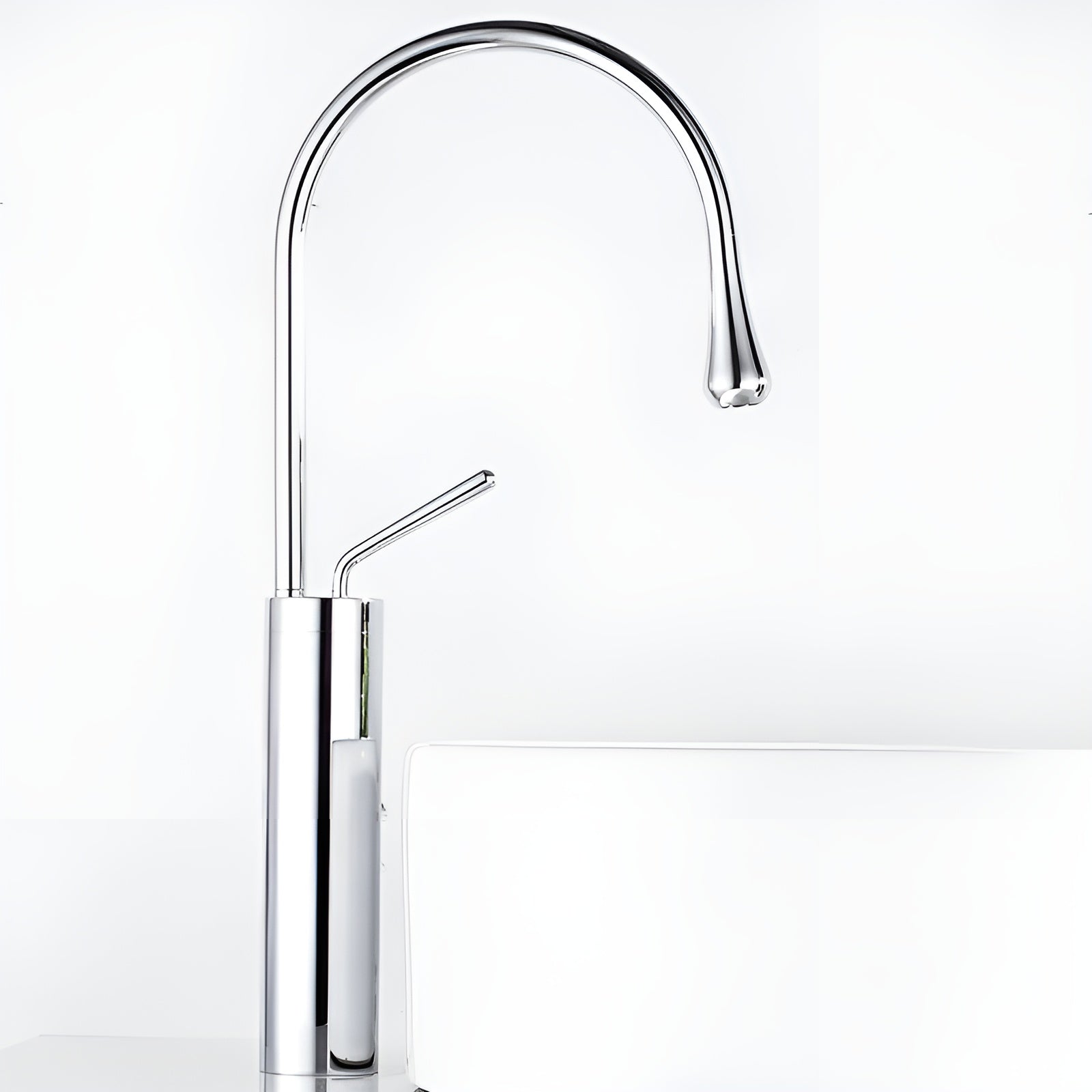 Roterende Metal Vandhane – Elegant Design til Køkken og Badeværelse med 360° Rotation for Optimal Bevægelsesfrihed 0