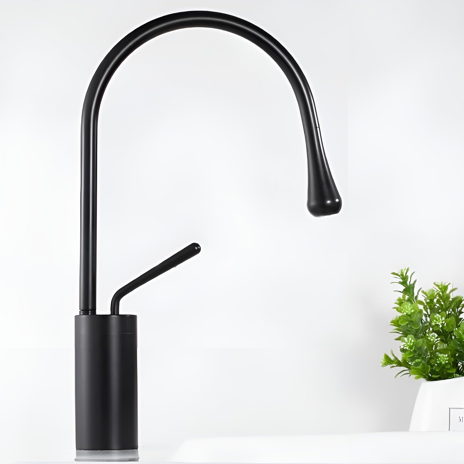 Roterende Metal Vandhane – Elegant Design til Køkken og Badeværelse med 360° Rotation for Optimal Bevægelsesfrihed 7
