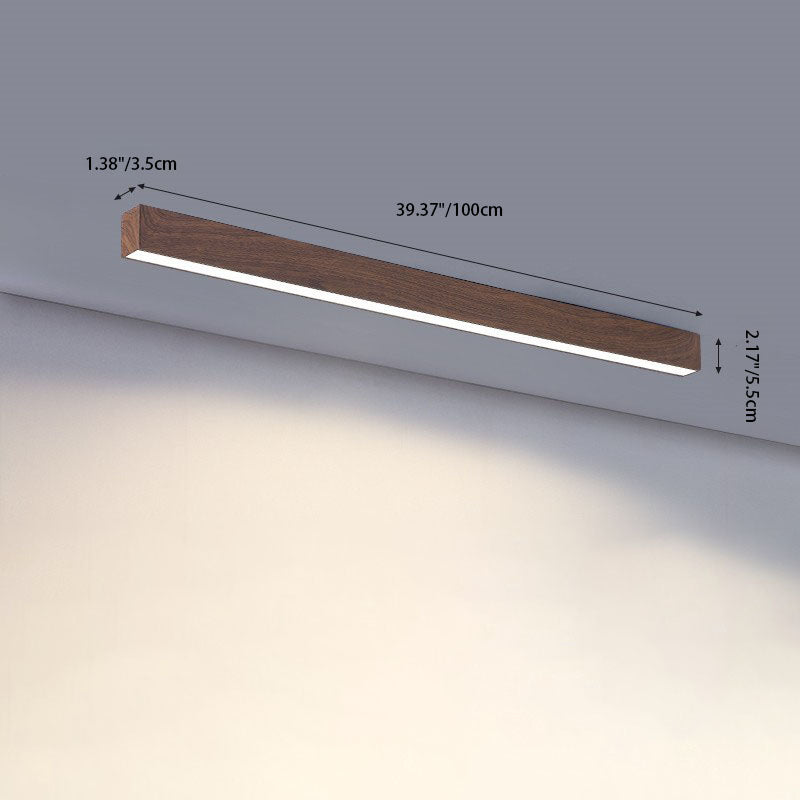 60 cm LED loftlampe monteret over natbord