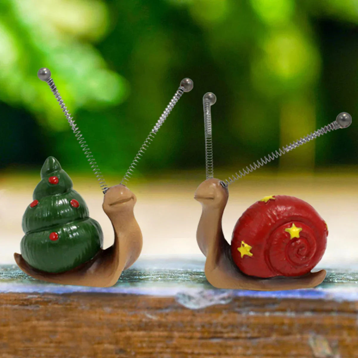 Sødt Shellby Sneglefigur – Legende Harpiks Dekoration til Indendørs og Udendørs Brug décor 3
