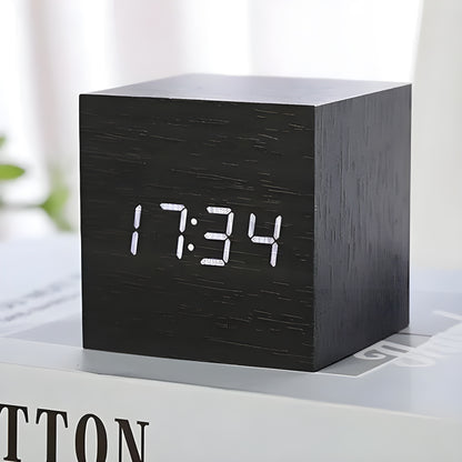 Stort Vægur i Træ – Elegant, Lydløst Design til Stue og Kontor | Retro Charme og Stilfuld Indretning